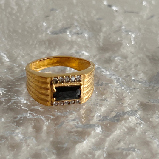 Oni Onyx Gold Ring