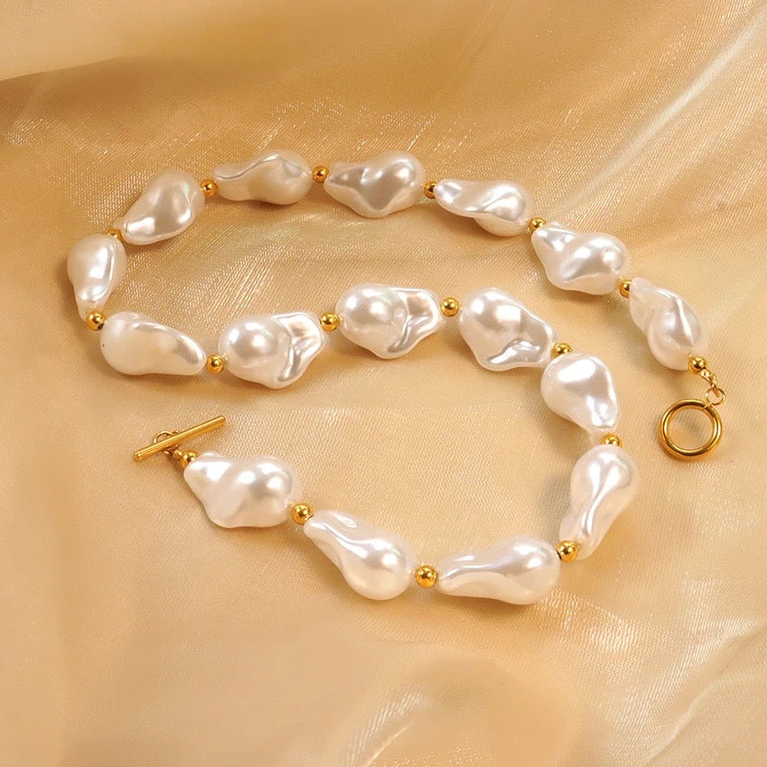 Pearl Chunky Choker