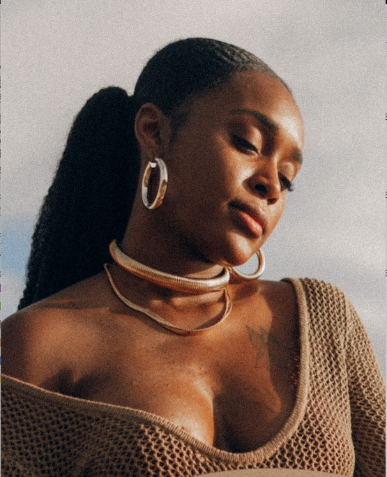 Dames Ribbed Choker Necklace
